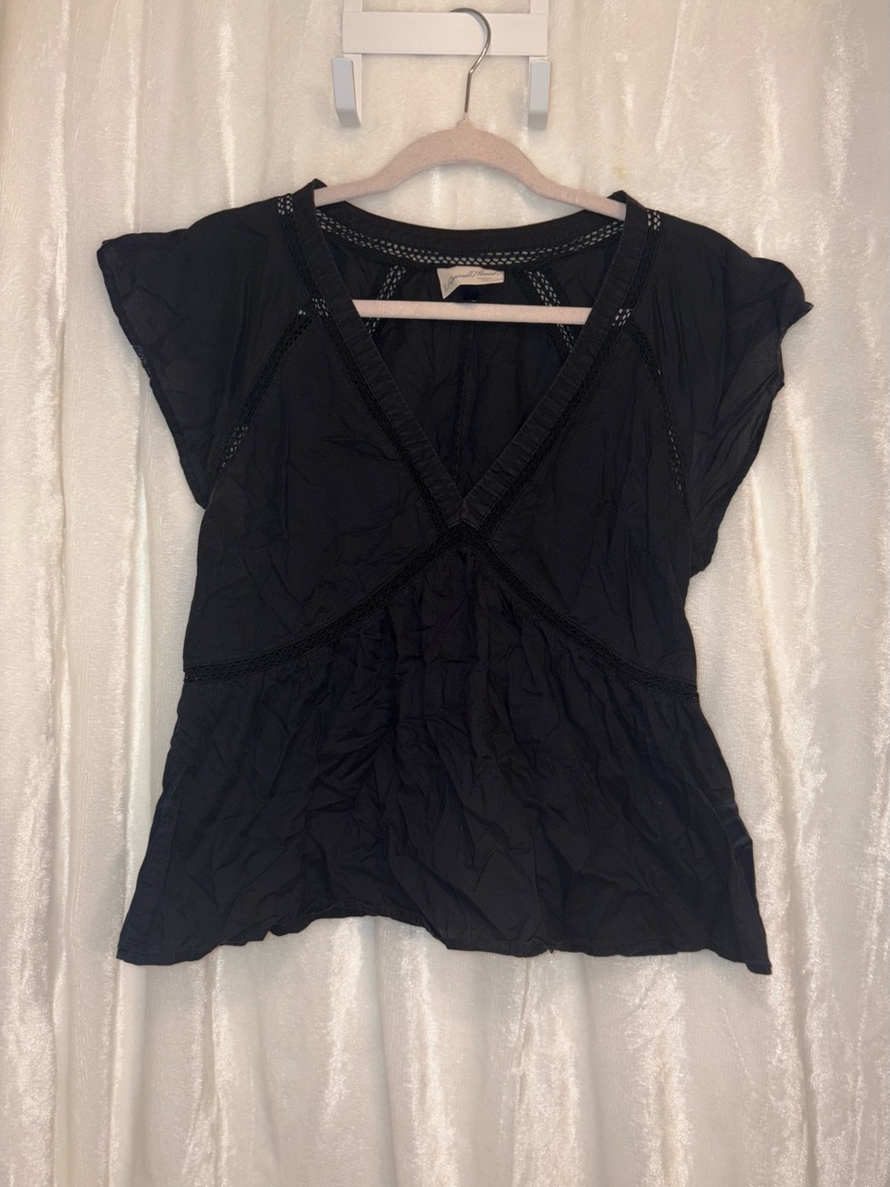 Universal Thread Black V-Neck Cap Sleeve Blouse